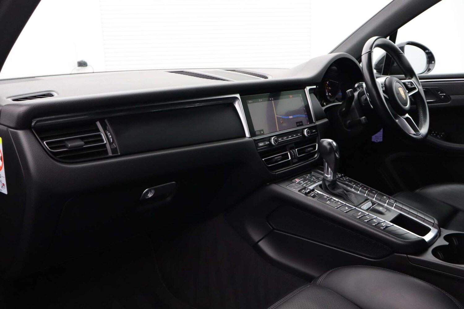 Used Porsche Macan 2018 for sale - 77584000: Photo 34