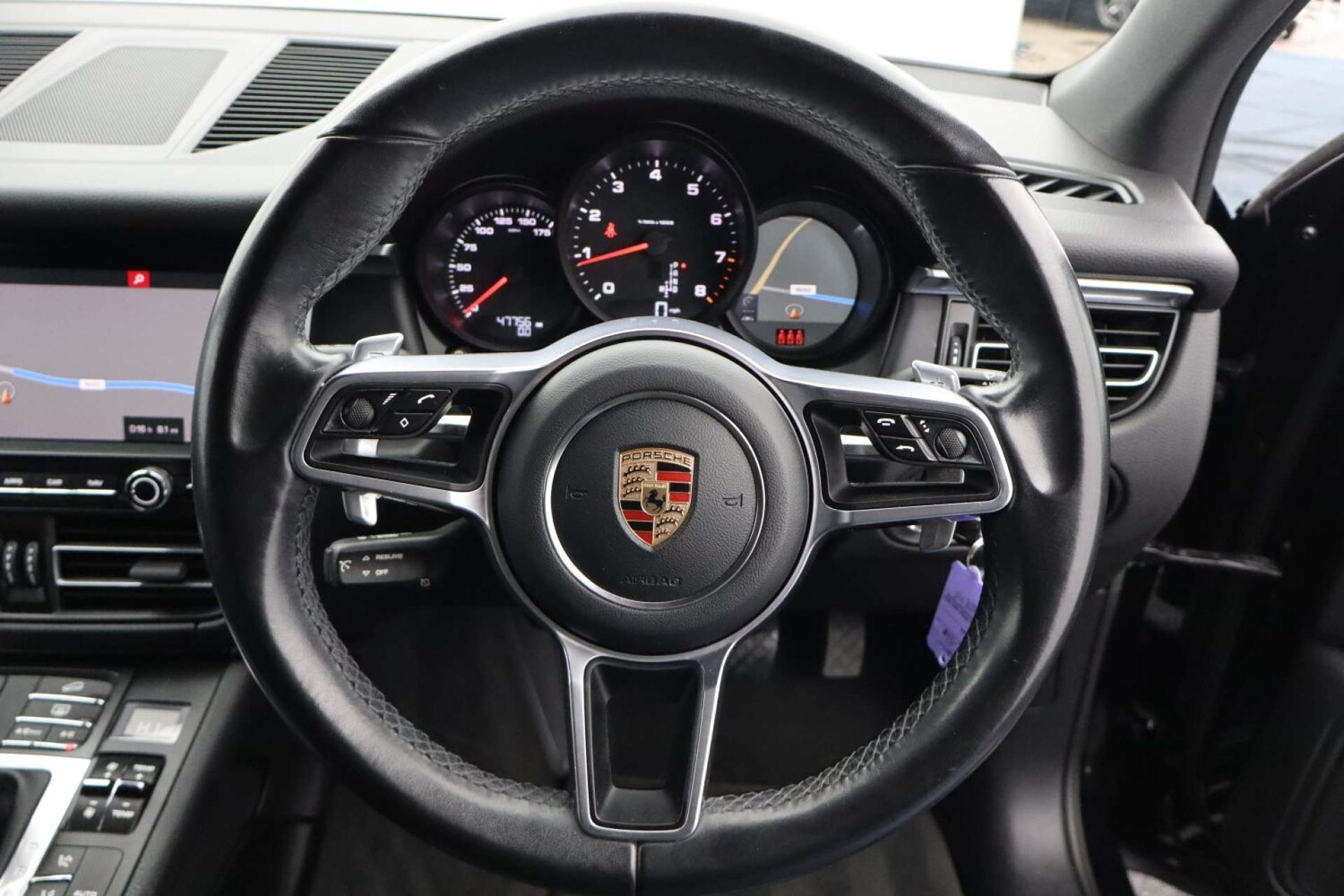 Used Porsche Macan 2018 for sale - 77584000: Photo 41