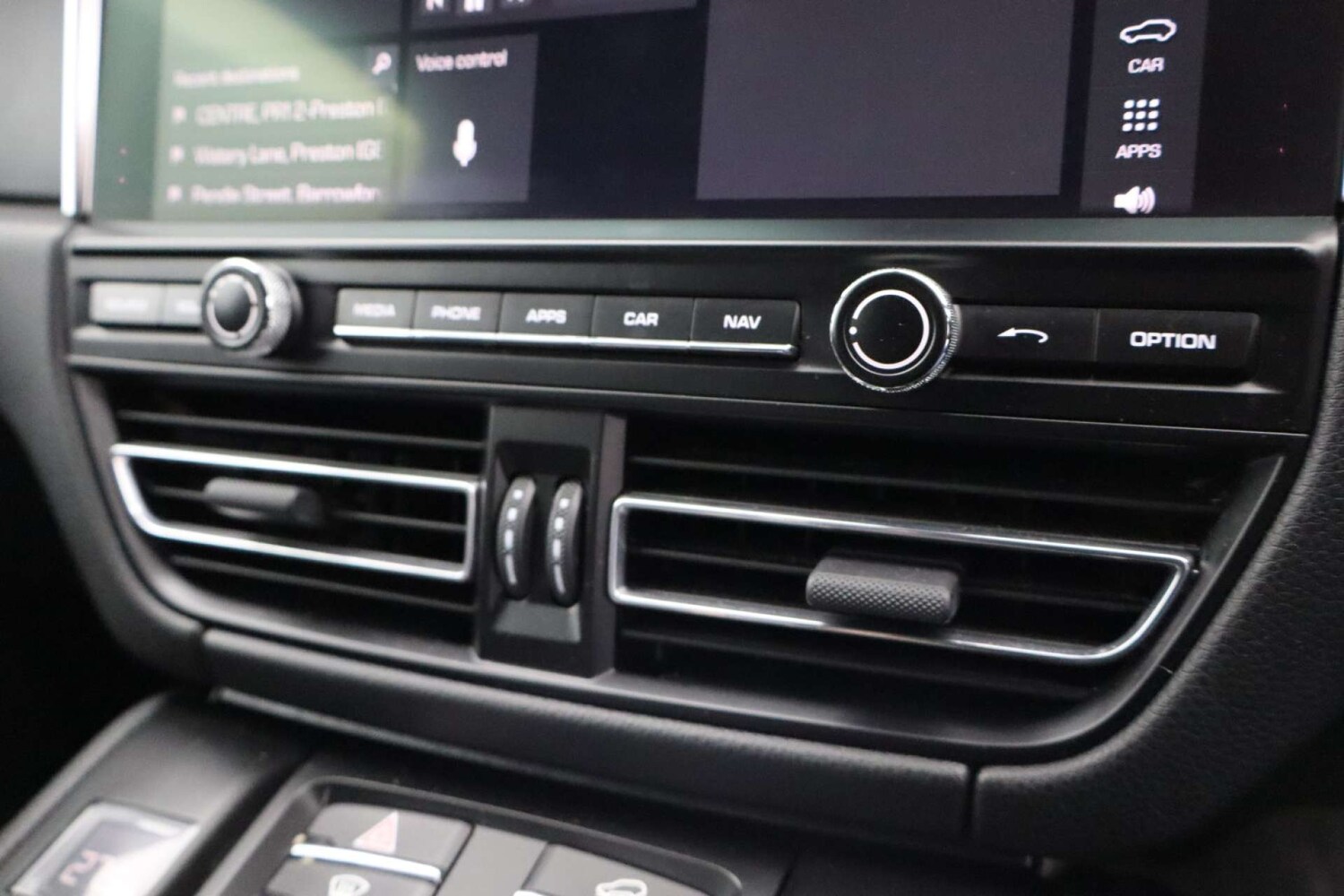 Used Porsche Macan 2018 for sale - 77584000: Photo 54