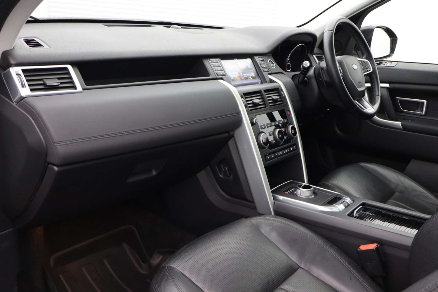 Used Land Rover Discovery Sport 2015 for sale - 76182596: Photo 10