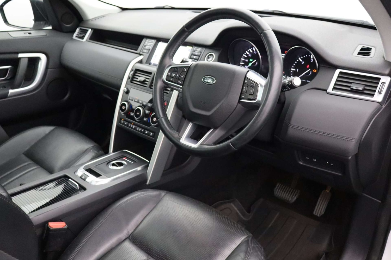 Used Land Rover Discovery Sport 2015 for sale - 76182596: Photo 11