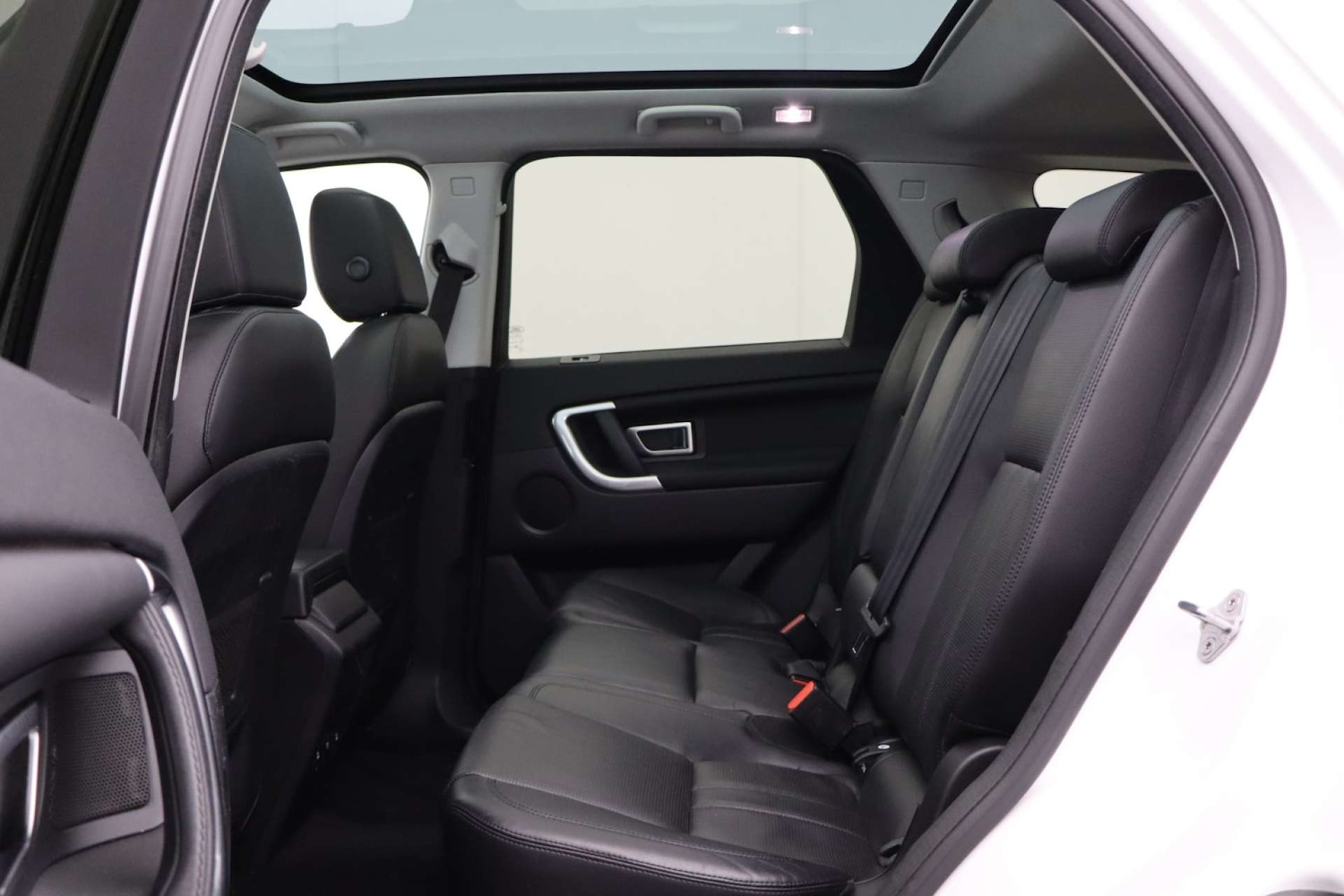 Used Land Rover Discovery Sport 2015 for sale - 76182596: Photo 18