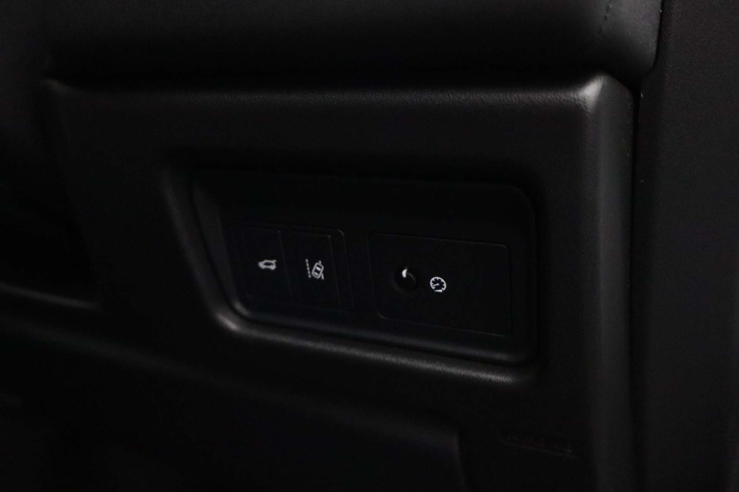 Used Land Rover Discovery Sport 2015 for sale - 76182596: Photo 24