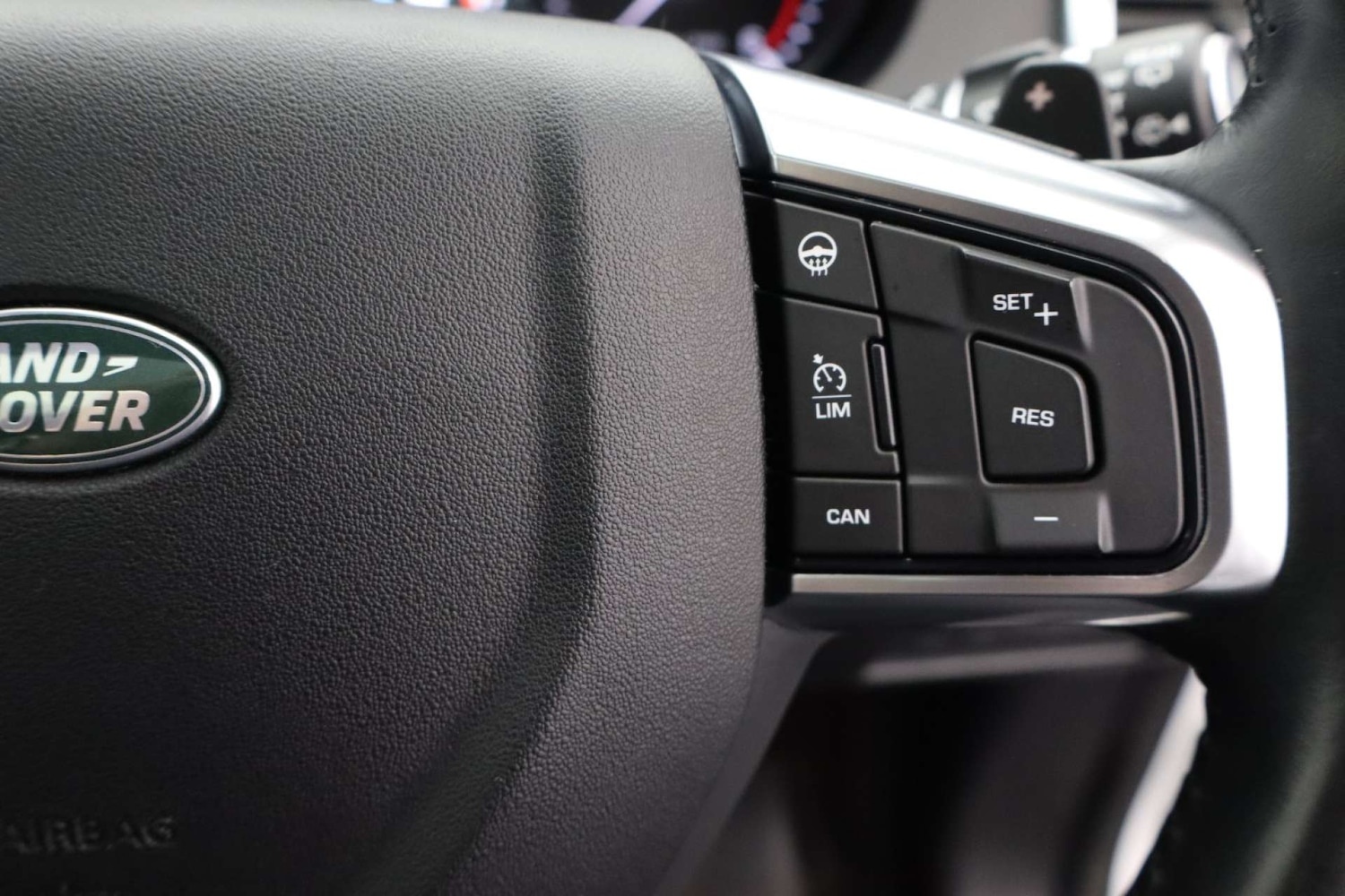 Used Land Rover Discovery Sport 2015 for sale - 76182596: Photo 28