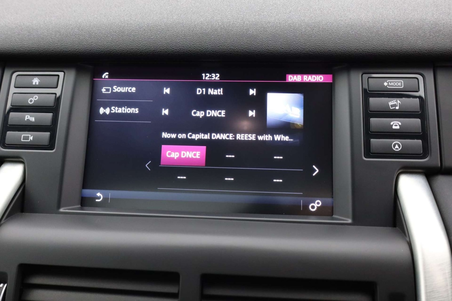 Used Land Rover Discovery Sport 2015 for sale - 76182596: Photo 30