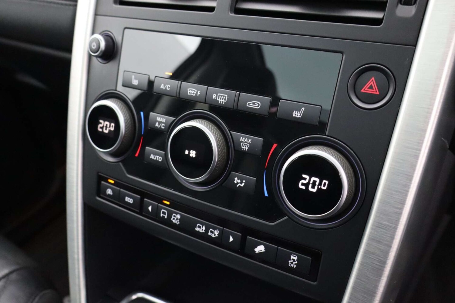 Used Land Rover Discovery Sport 2015 for sale - 76182596: Photo 32