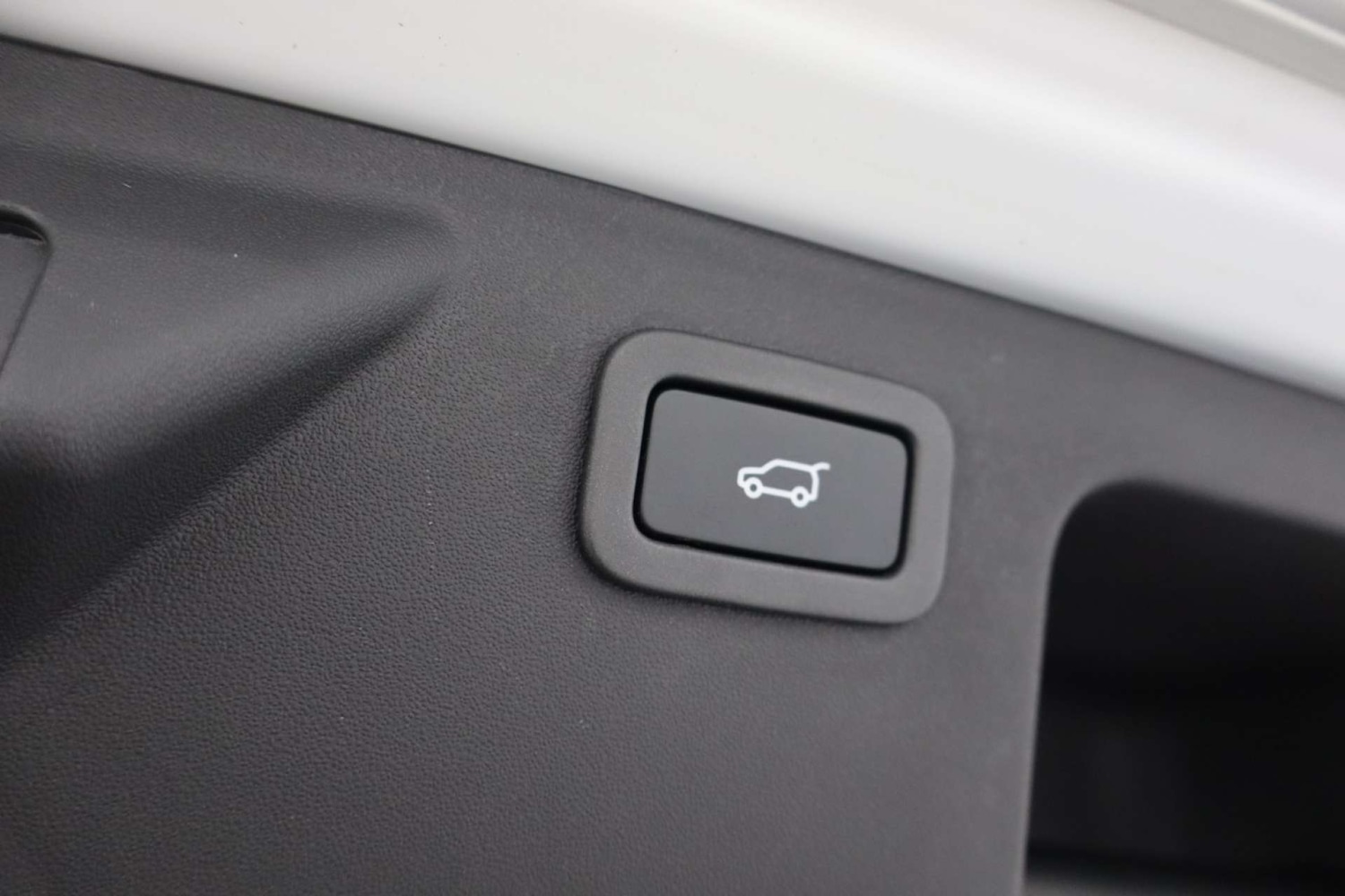 Used Land Rover Discovery Sport 2015 for sale - 76182596: Photo 45