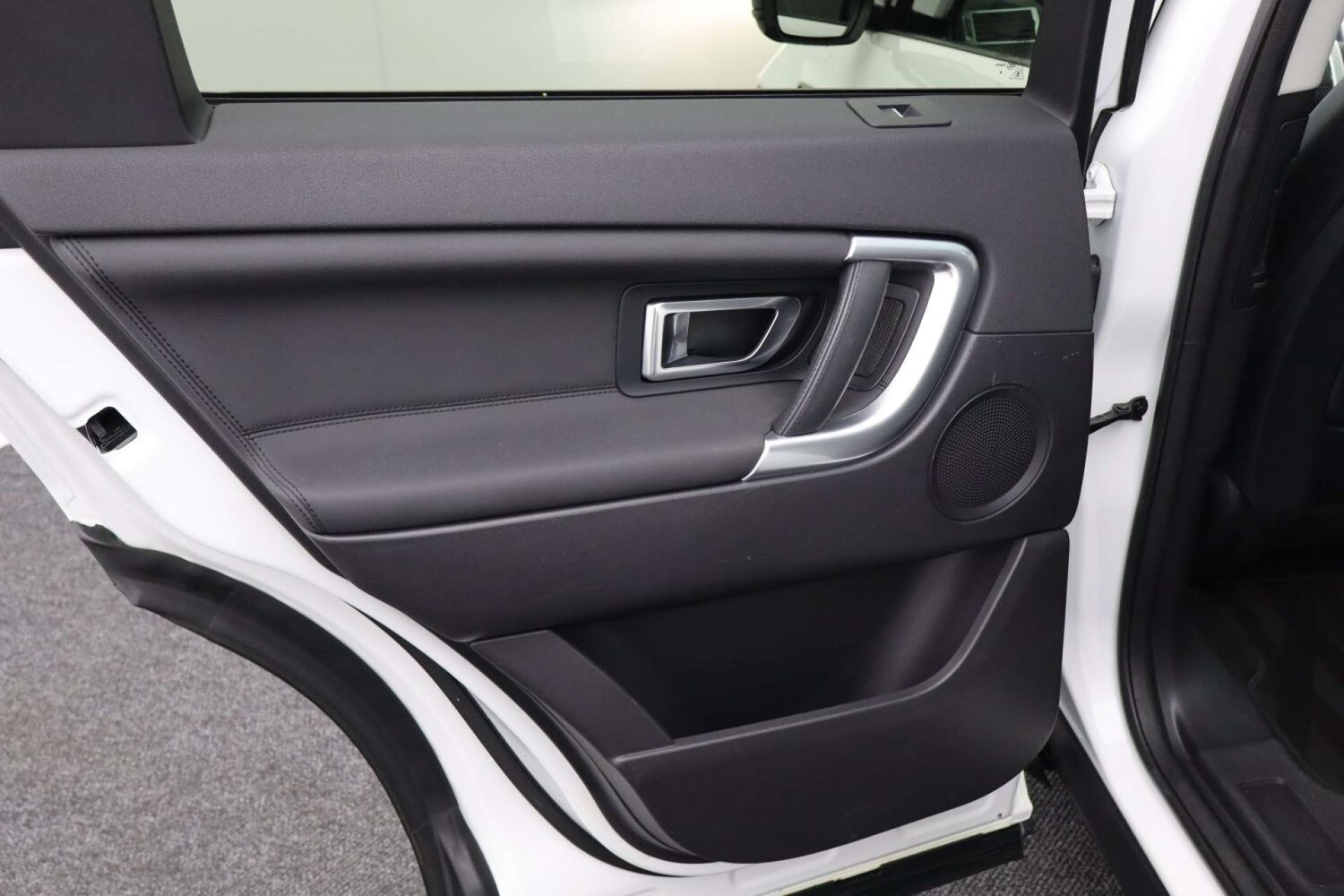 Used Land Rover Discovery Sport 2015 for sale - 76182596: Photo 46