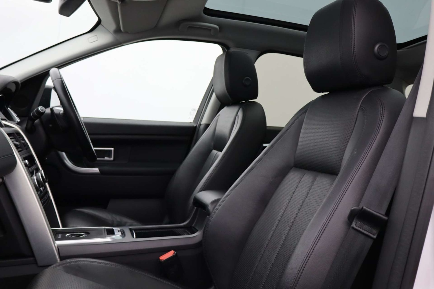 Used Land Rover Discovery Sport 2015 for sale - 76182596: Photo 50