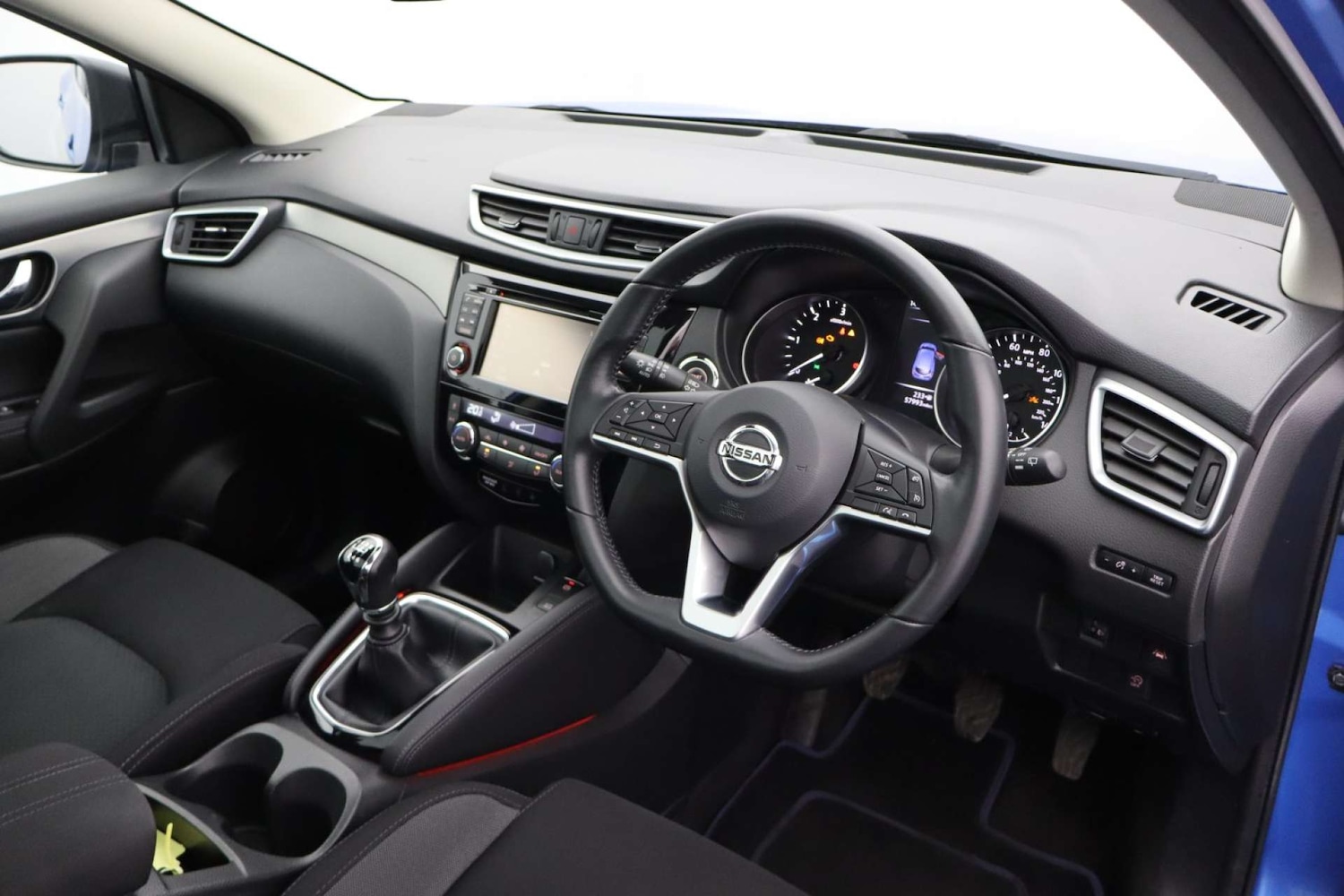 Used Nissan Qashqai 2018 for sale - 77830725: Photo 2