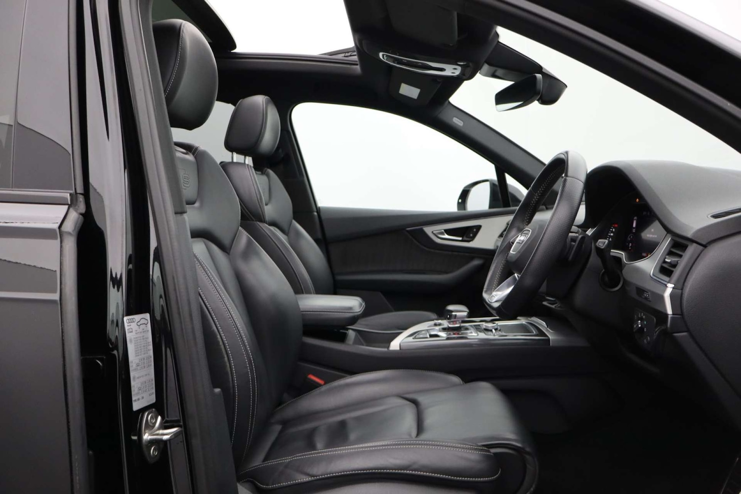 Used Audi Q7 2018 for sale - 76182614: Photo 2