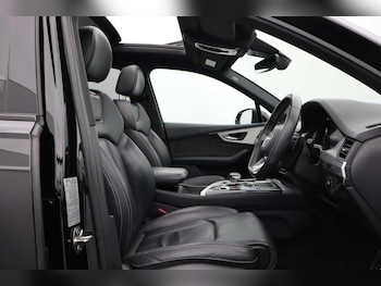 Used Audi Q7 2018 for sale - 76182614: Photo 2