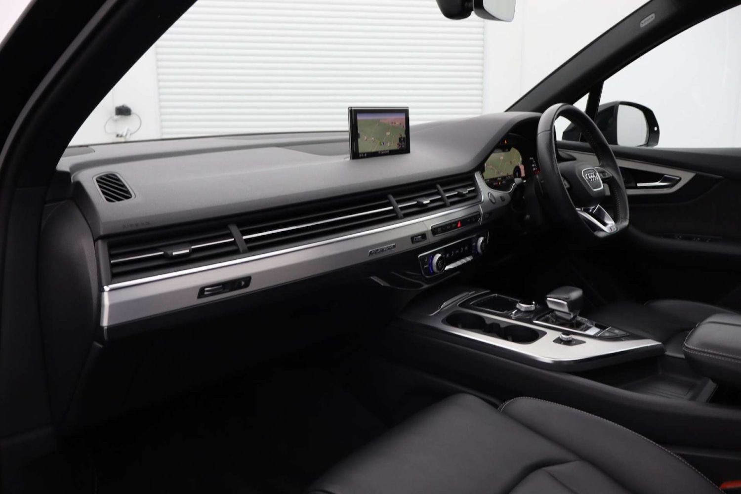 Used Audi Q7 2018 for sale - 76182614: Photo 38