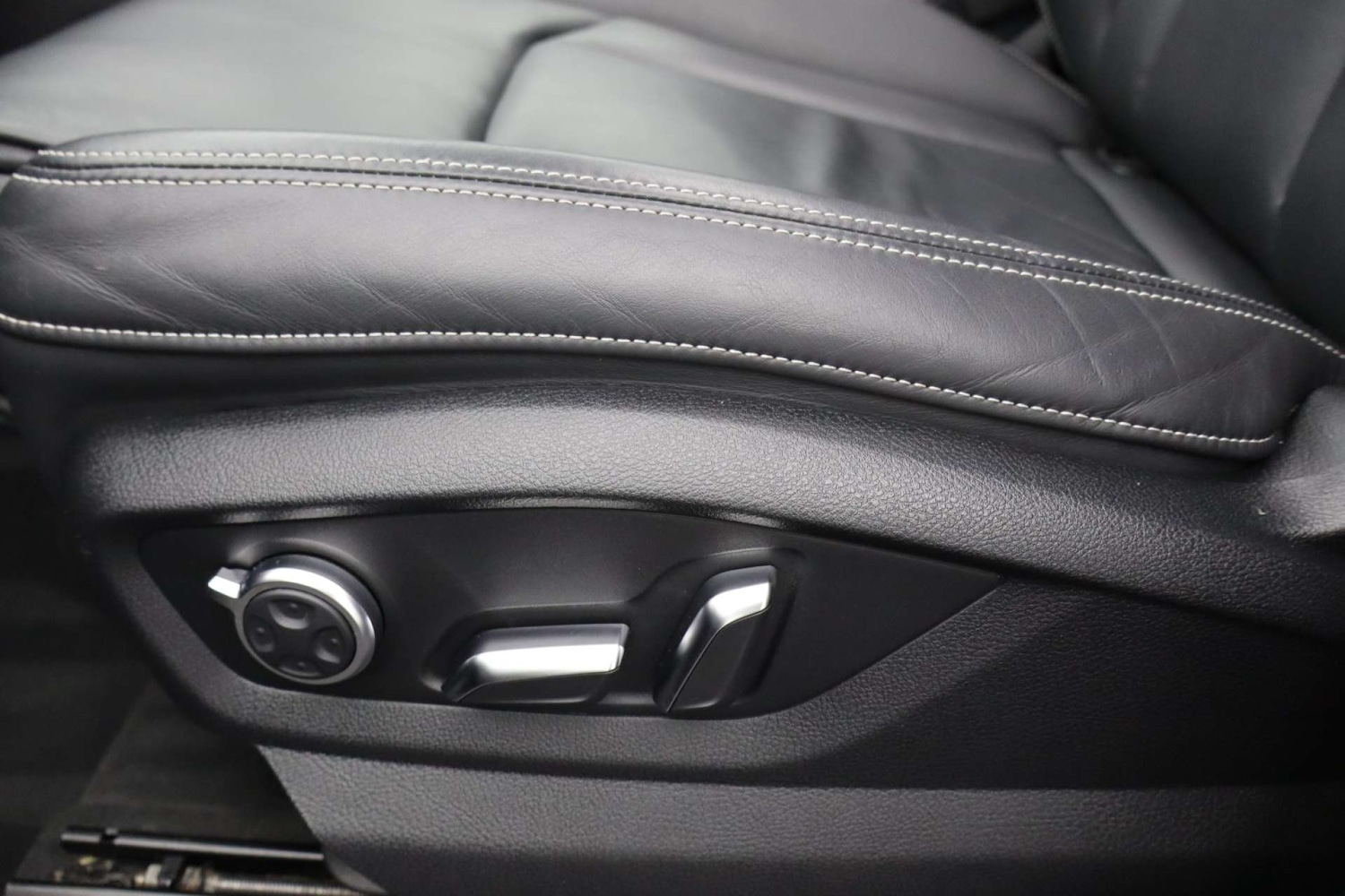 Used Audi Q7 2018 for sale - 76182614: Photo 41