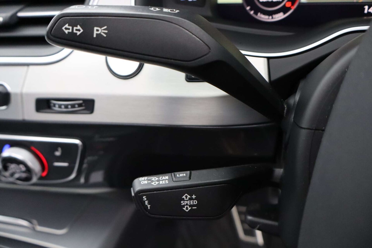 Used Audi Q7 2018 for sale - 76182614: Photo 46