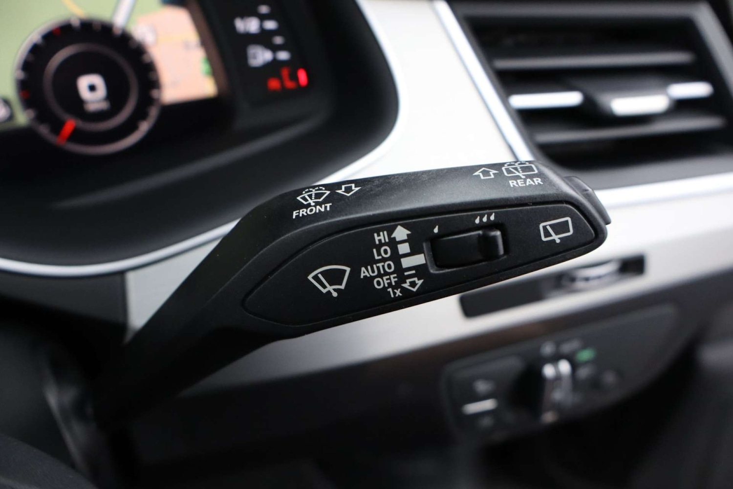 Used Audi Q7 2018 for sale - 76182614: Photo 48