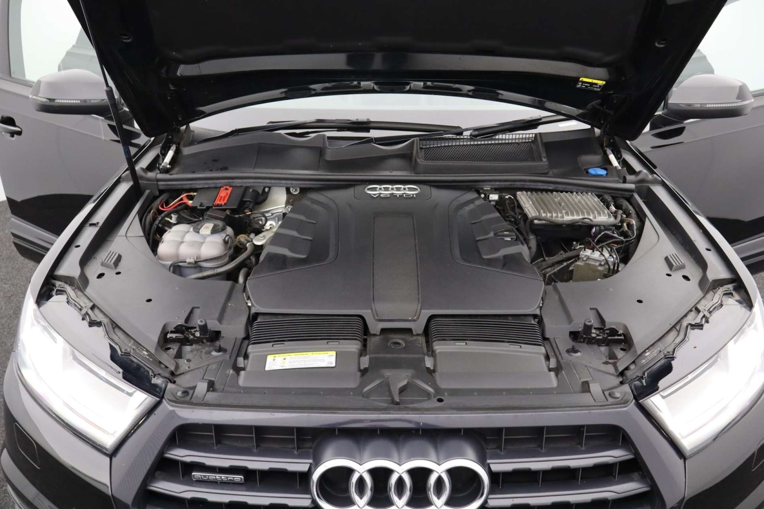 Used Audi Q7 2018 for sale - 76182614: Photo 64