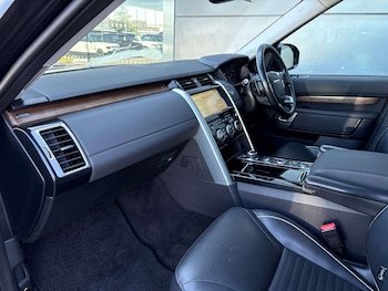 Used Land Rover Discovery 2019 for sale - 79042694: Photo