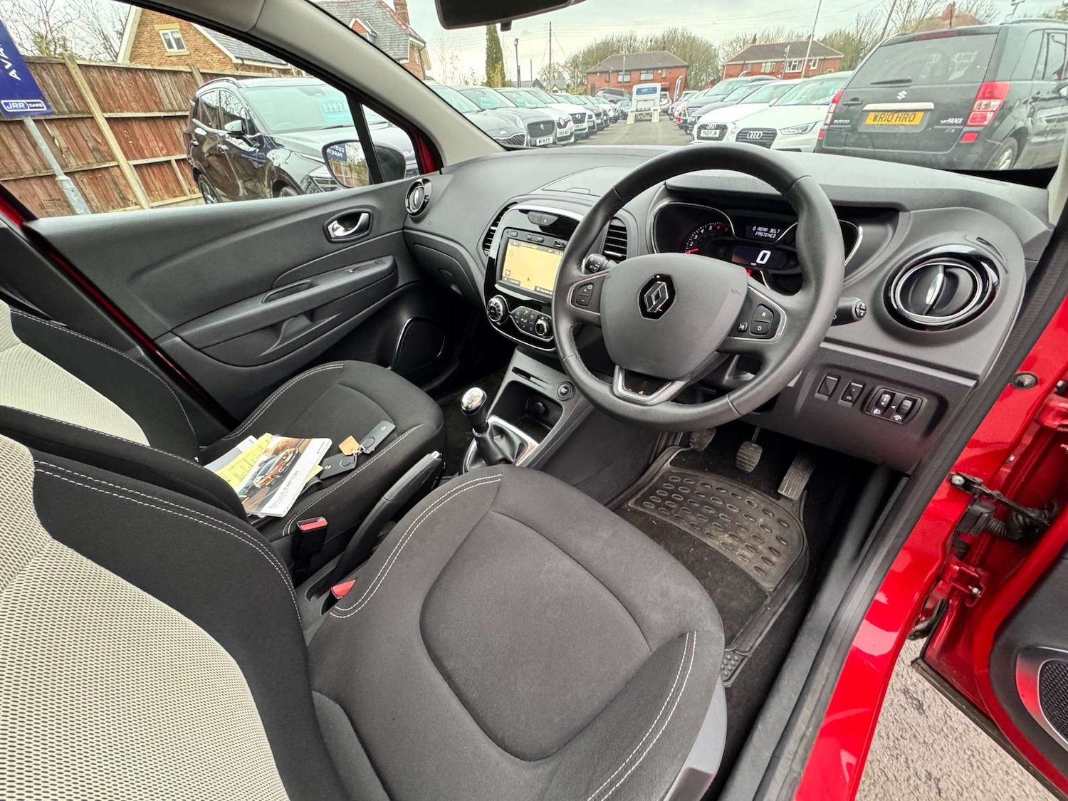 Used Renault Captur 2019 for sale - 77664911: Photo 9