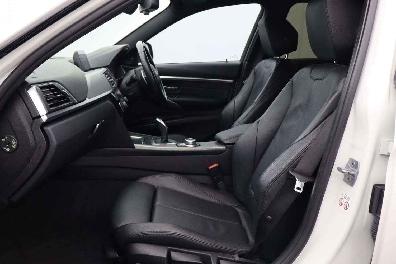 Used BMW 3 Series 2018 for sale - 77445645: Photo 11