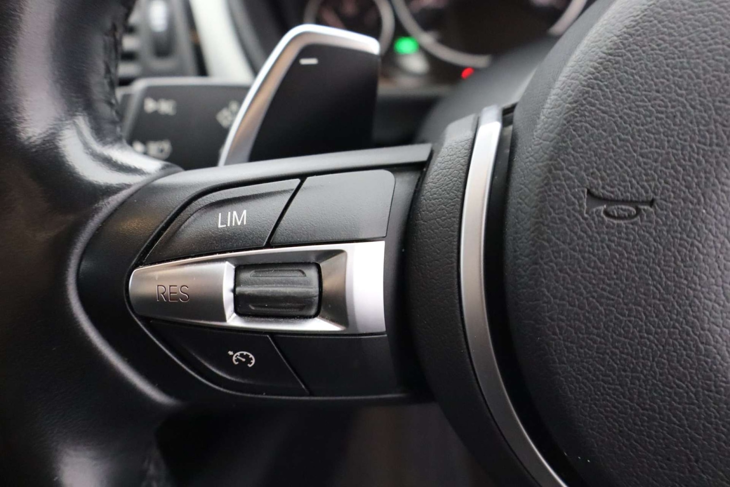 Used BMW 3 Series 2018 for sale - 77445645: Photo 24