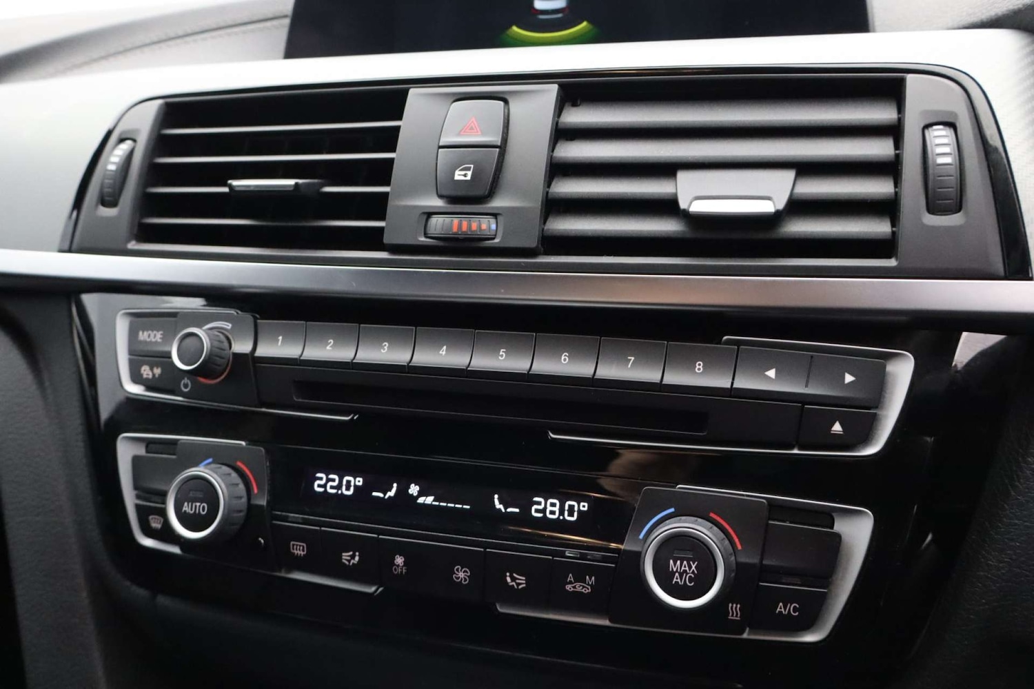 Used BMW 3 Series 2018 for sale - 77445645: Photo 30