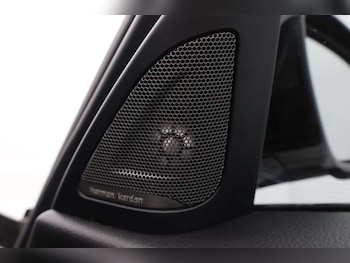 Used BMW 3 Series 2018 for sale - 77445645: Photo