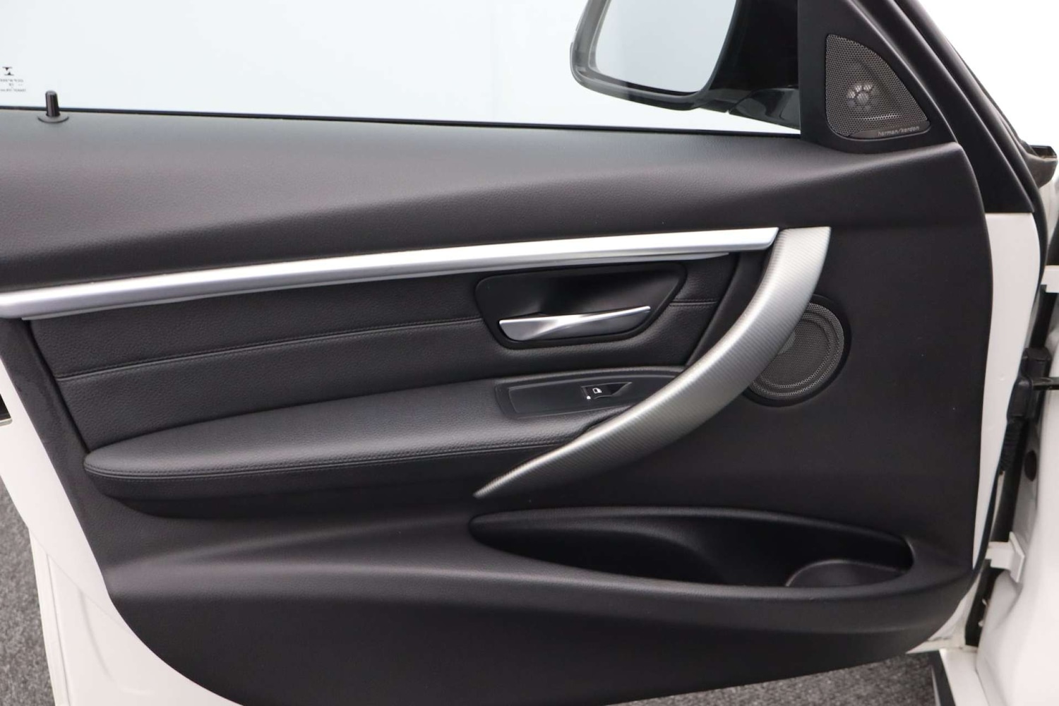 Used BMW 3 Series 2018 for sale - 77445645: Photo 44