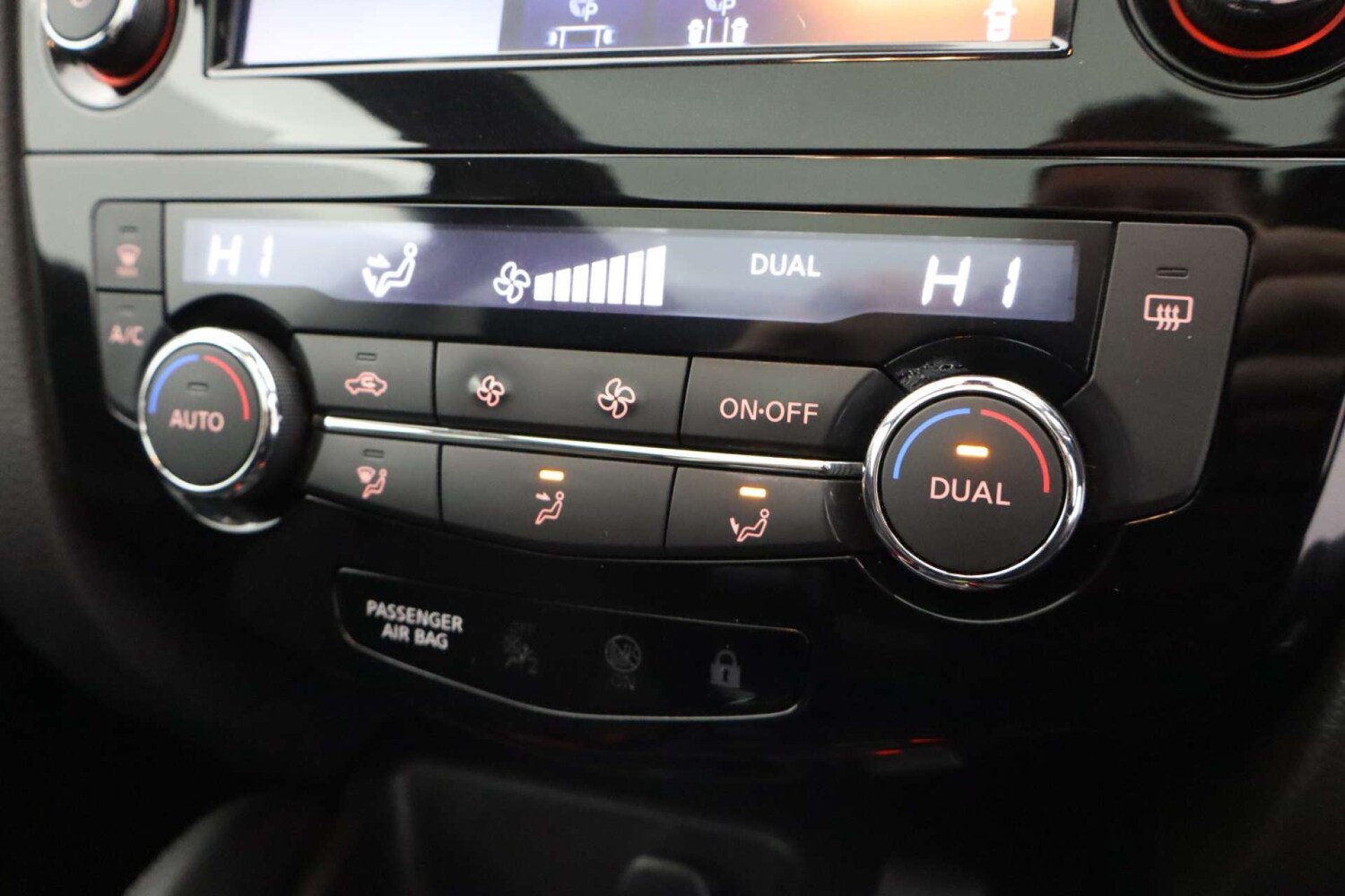 Used Nissan Qashqai 2019 for sale - 76723997: Photo 19