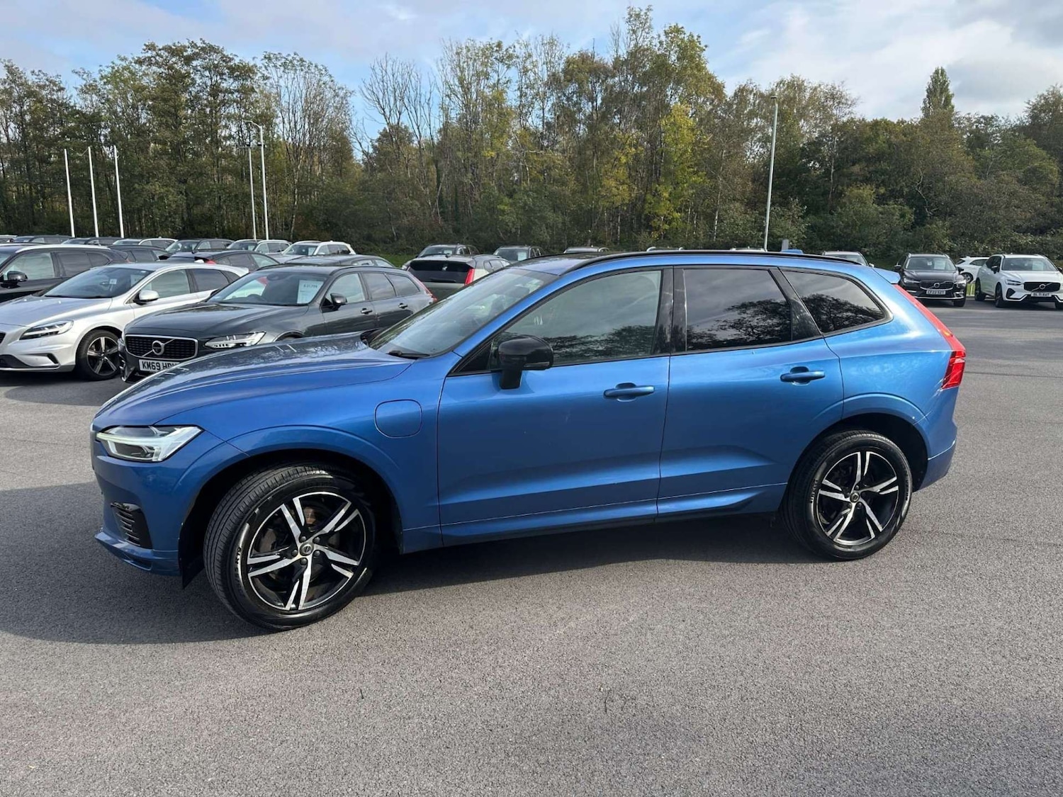 Used Volvo XC60 2019 for sale - 76378391: Photo 2