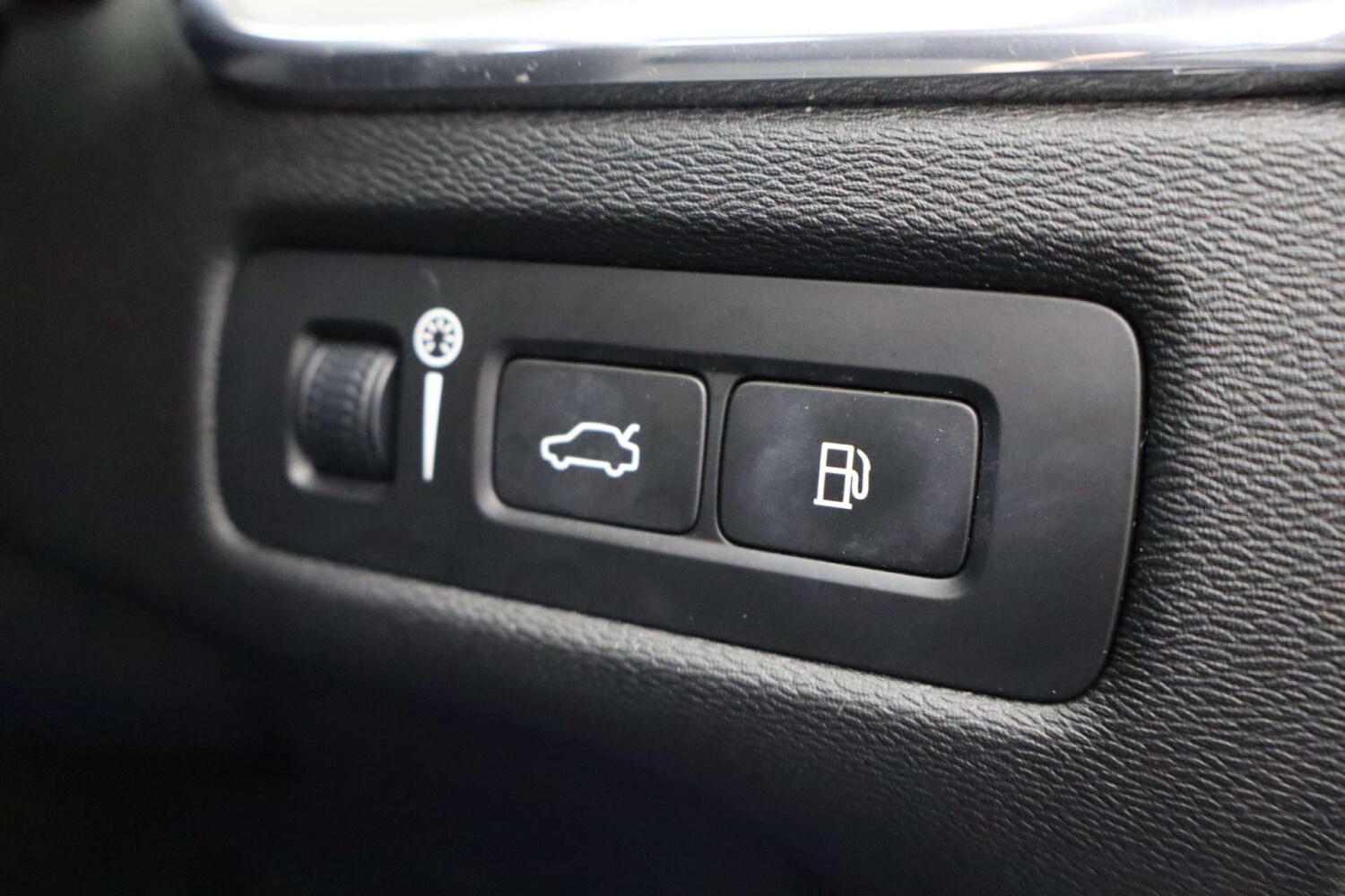 Used Volvo XC60 2019 for sale - 76378391: Photo 24