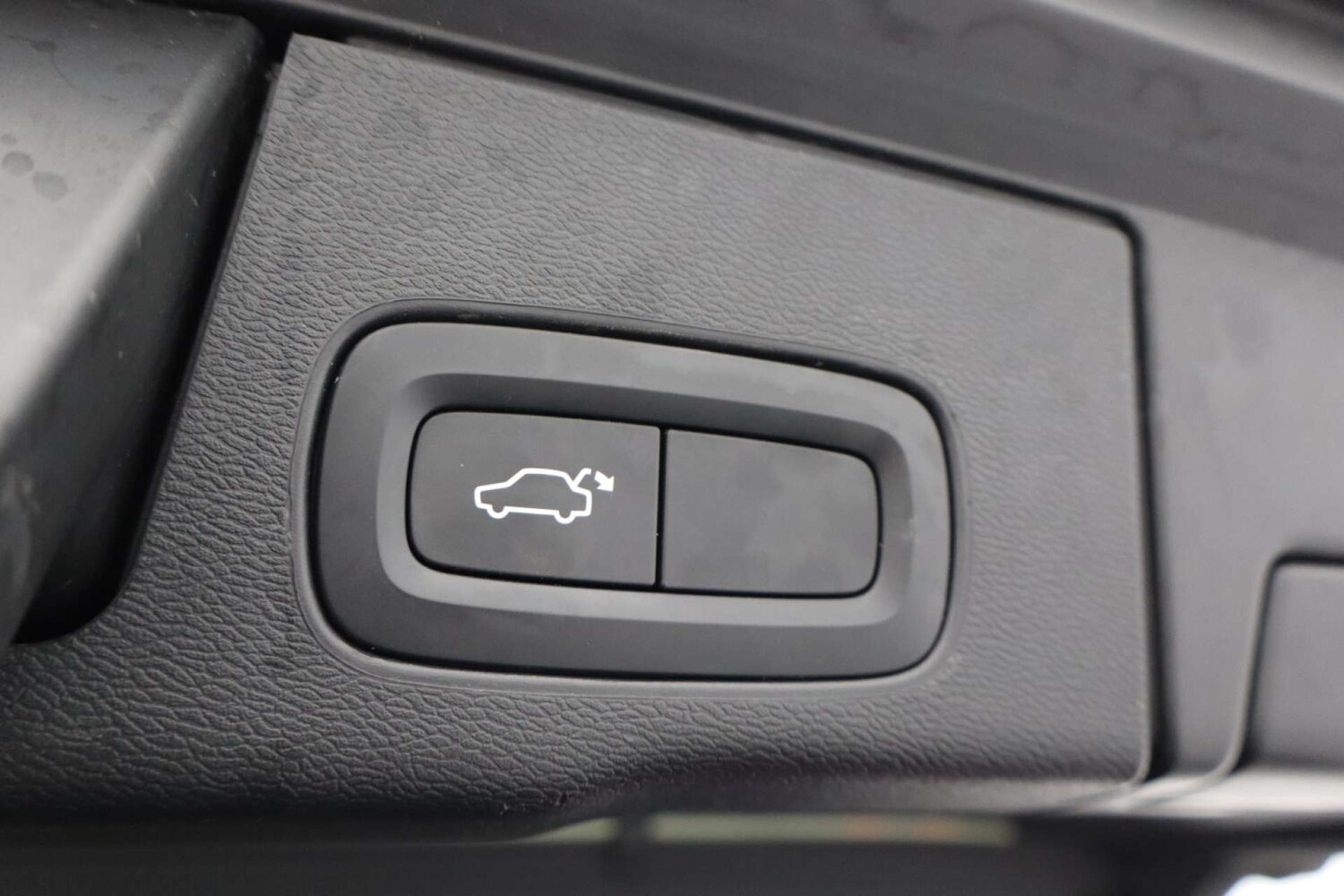 Used Volvo XC60 2019 for sale - 76378391: Photo 44