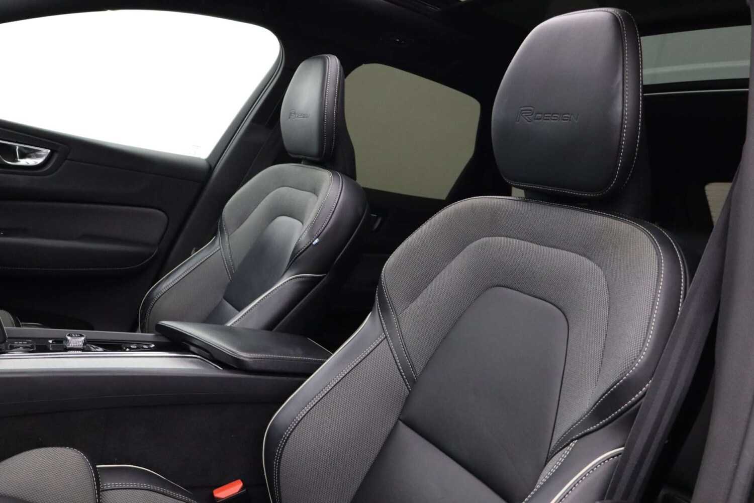 Used Volvo XC60 2019 for sale - 76378391: Photo 48