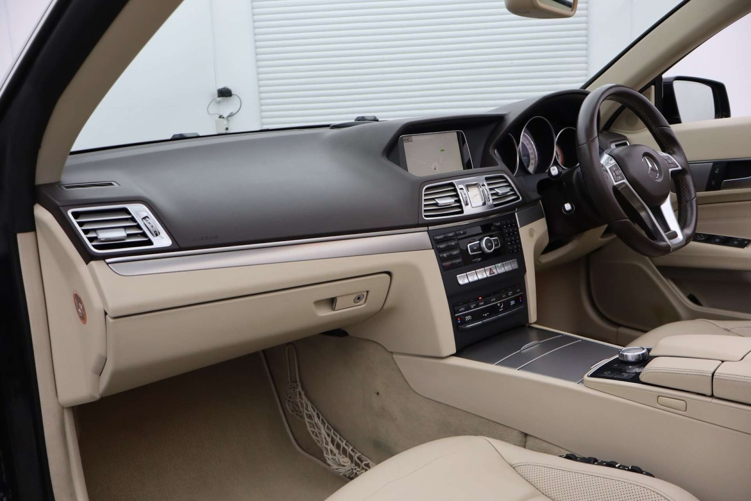 Used Mercedes-Benz E Class 2013 for sale - 77945445: Photo 11