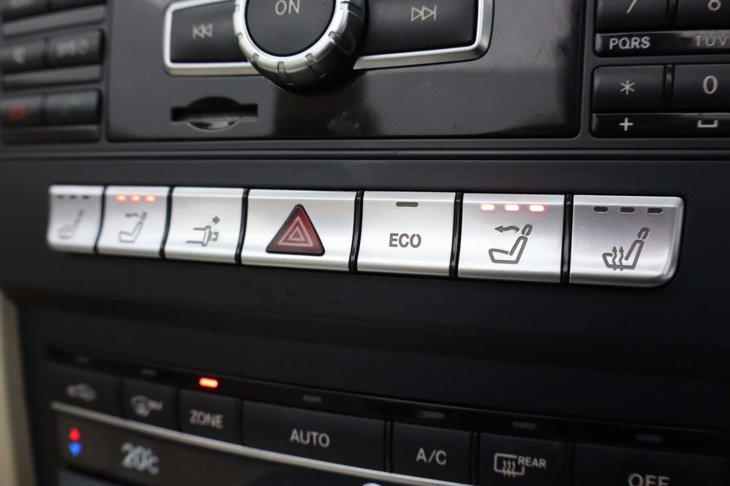 Used Mercedes-Benz E Class 2013 for sale - 77945445: Photo 13