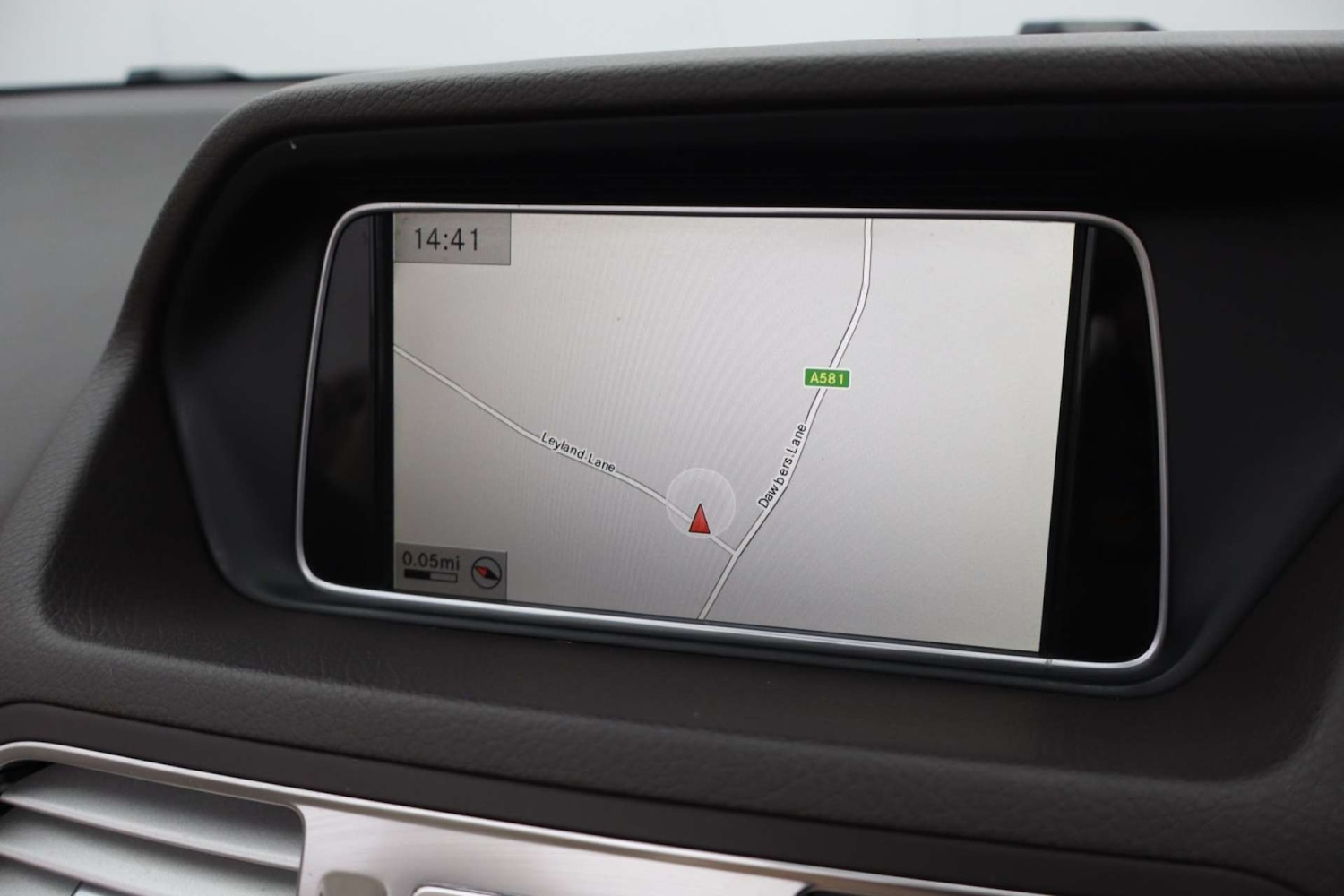 Used Mercedes-Benz E Class 2013 for sale - 77945445: Photo 3