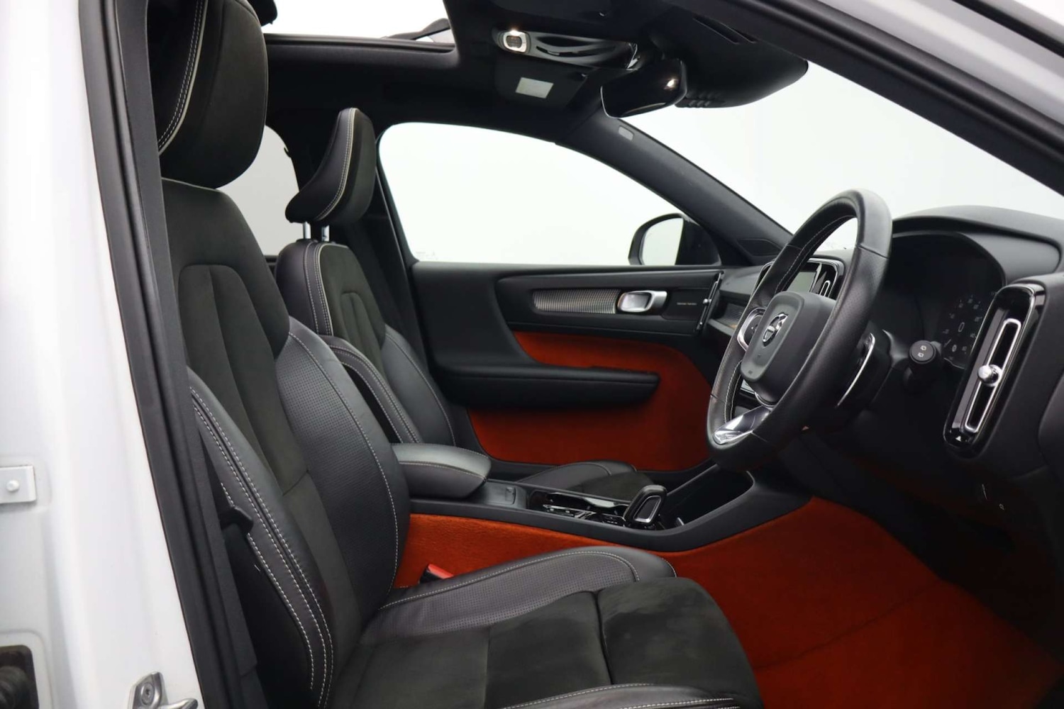 Used Volvo XC40 2018 for sale - 76764990: Photo 11