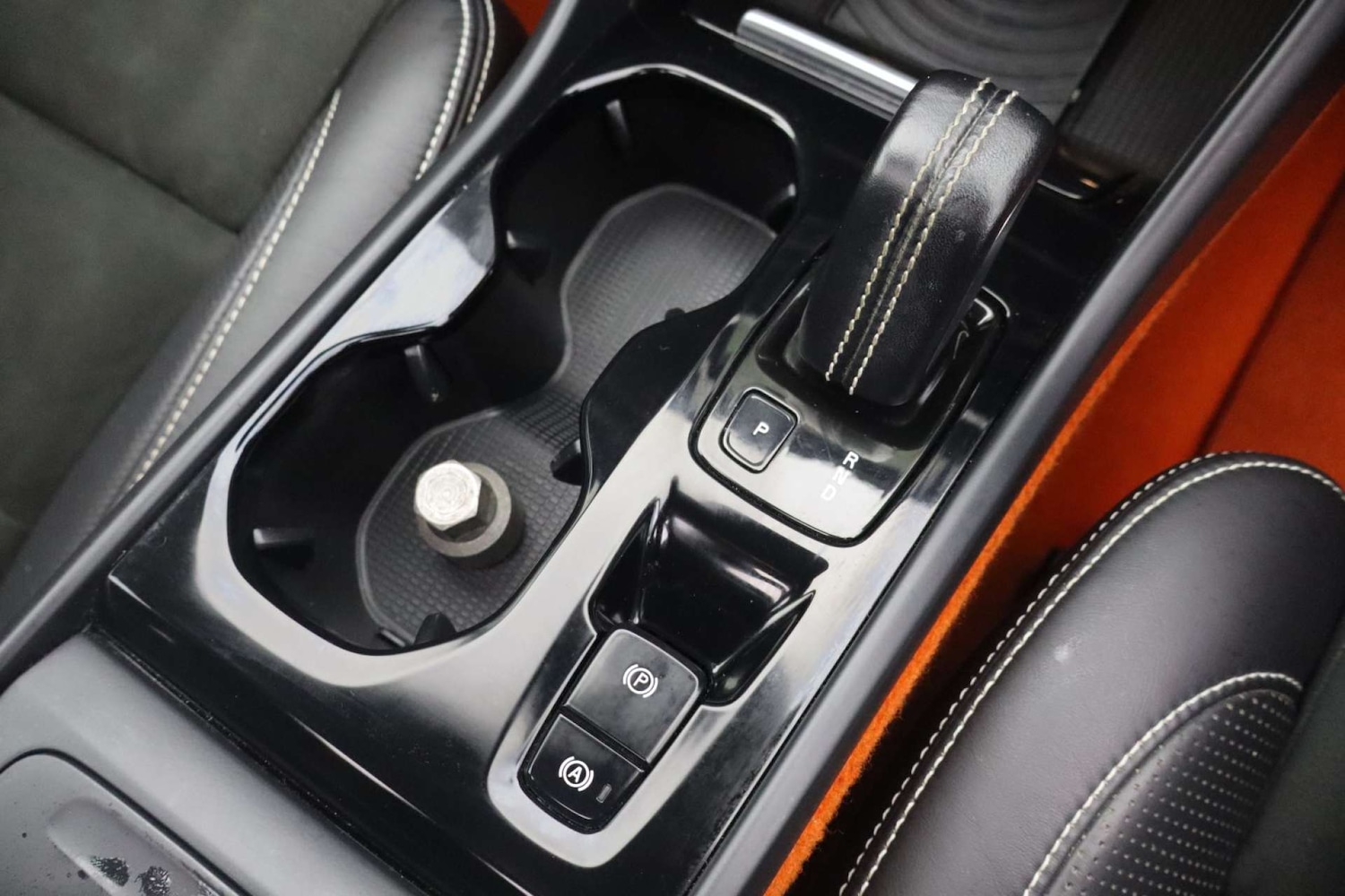 Used Volvo XC40 2018 for sale - 76764990: Photo 16