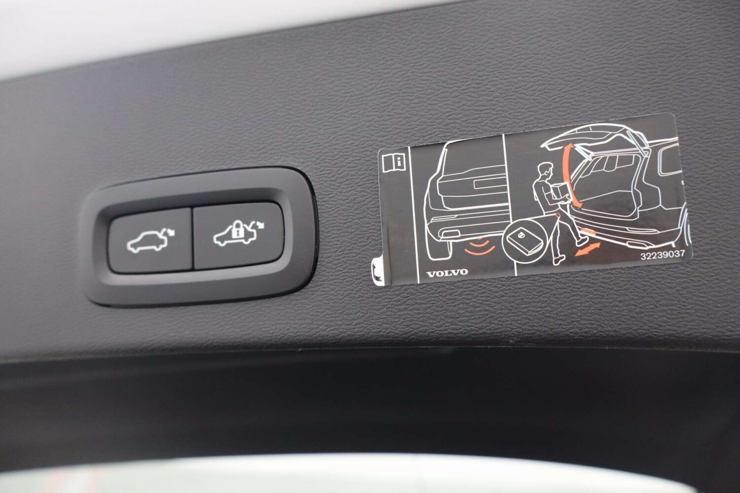 Used Volvo XC40 2018 for sale - 76764990: Photo 27