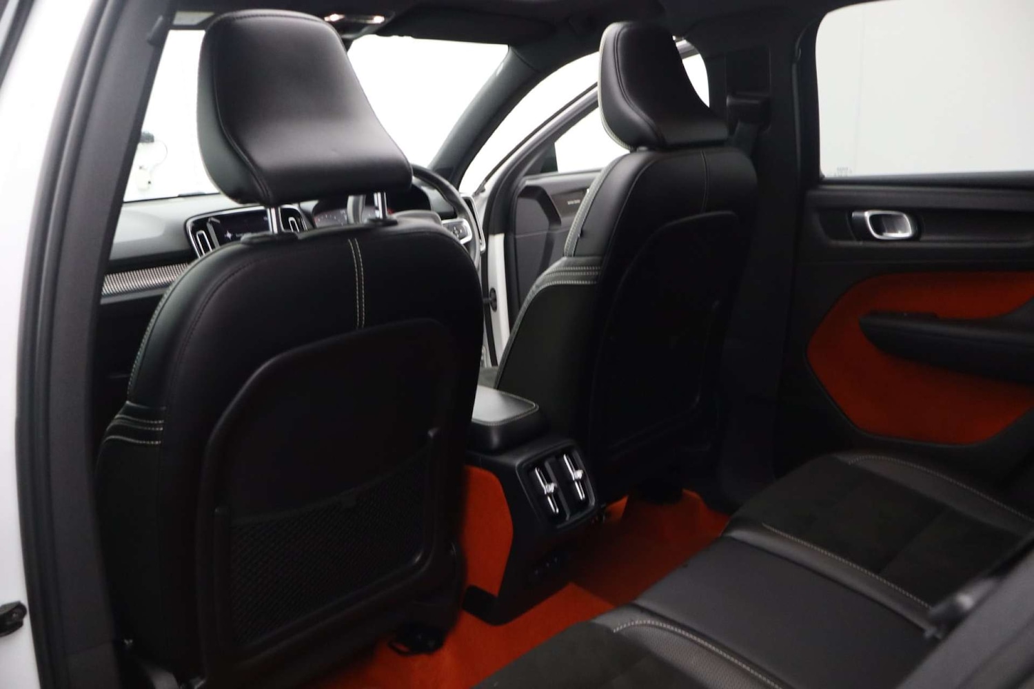 Used Volvo XC40 2018 for sale - 76764990: Photo 28