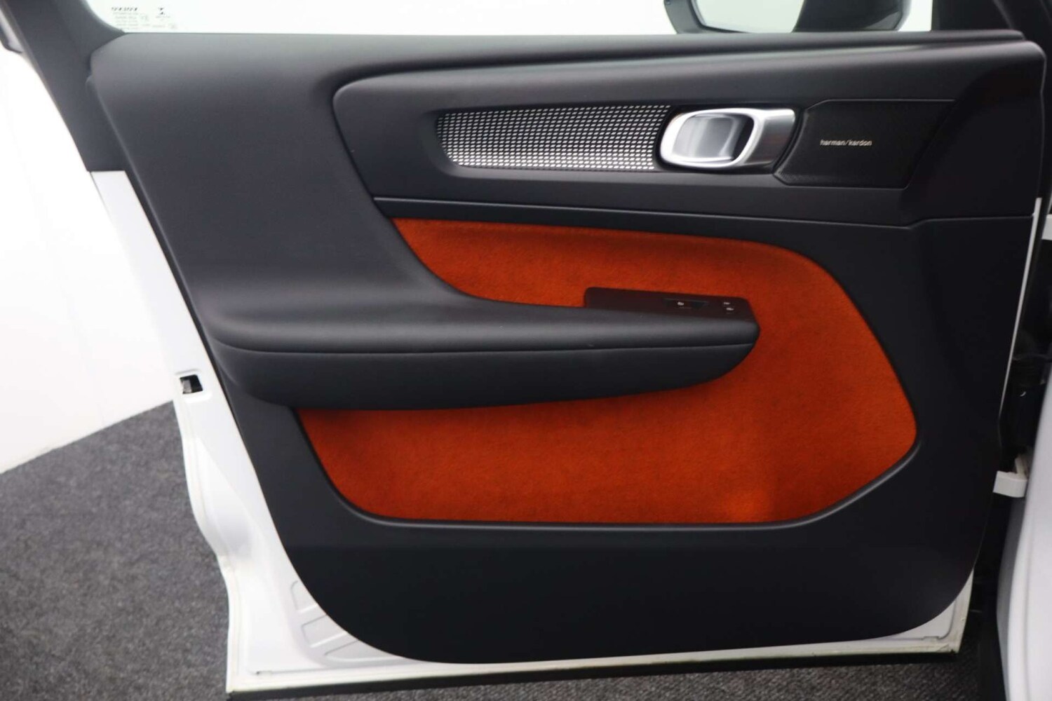 Used Volvo XC40 2018 for sale - 76764990: Photo 36