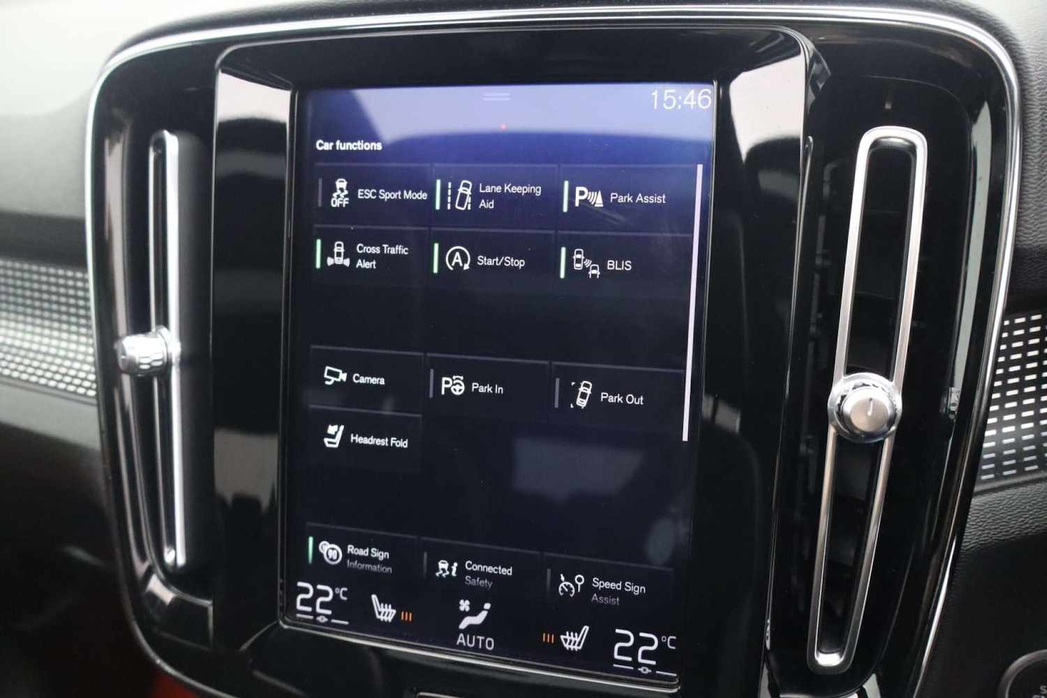 Used Volvo XC40 2018 for sale - 76764990: Photo 48