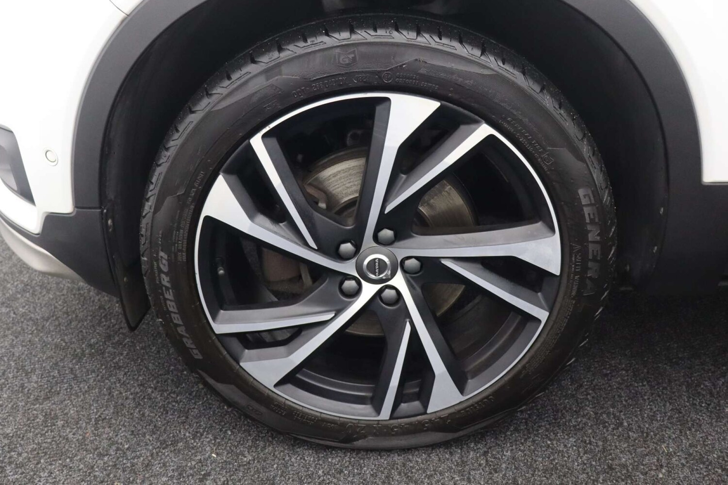 Used Volvo XC40 2018 for sale - 76764990: Photo 56