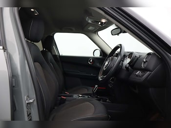 Used MINI Countryman 2019 for sale - 76599654: Photo