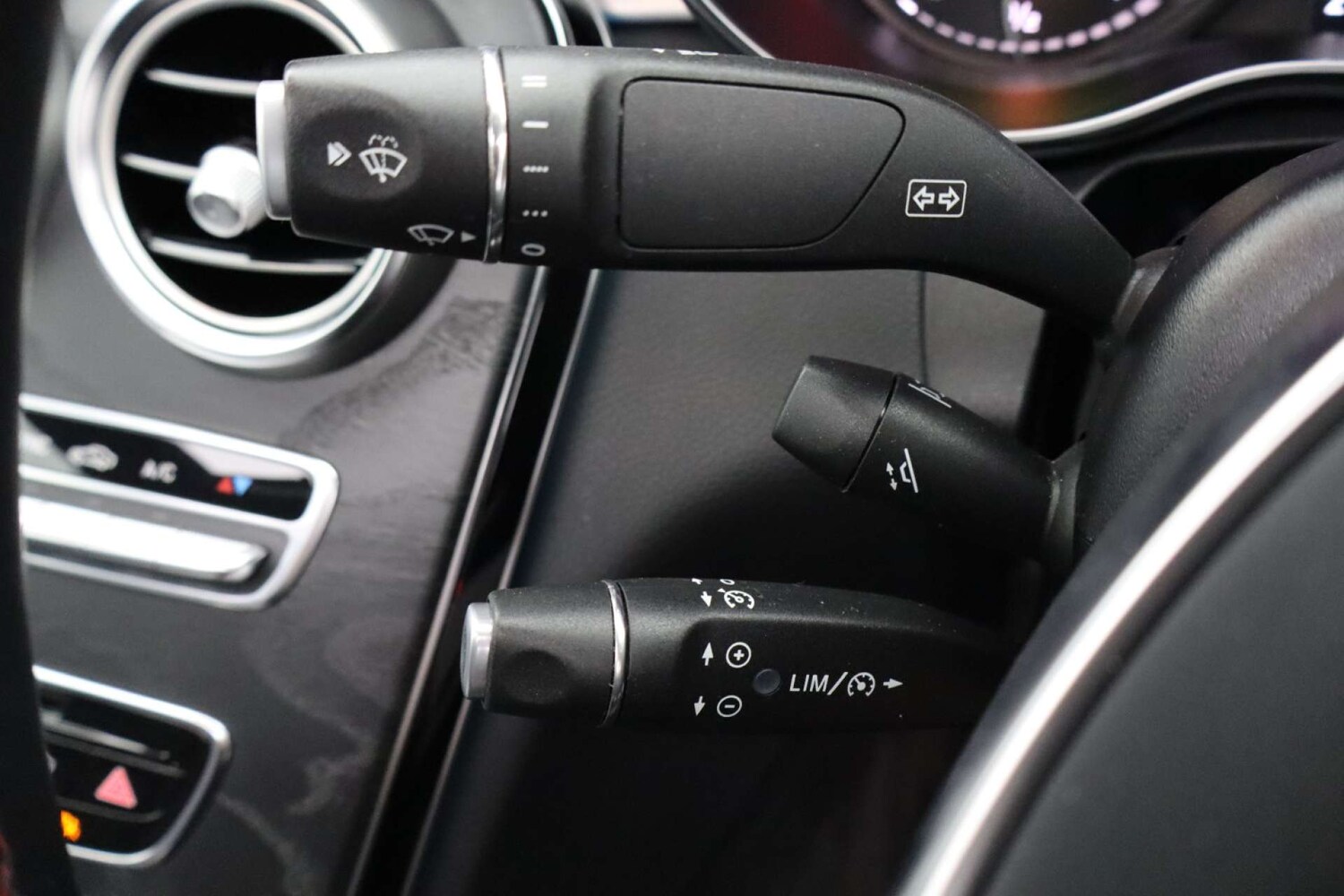 Used Mercedes-Benz C Class 2017 for sale - 76601661: Photo 34