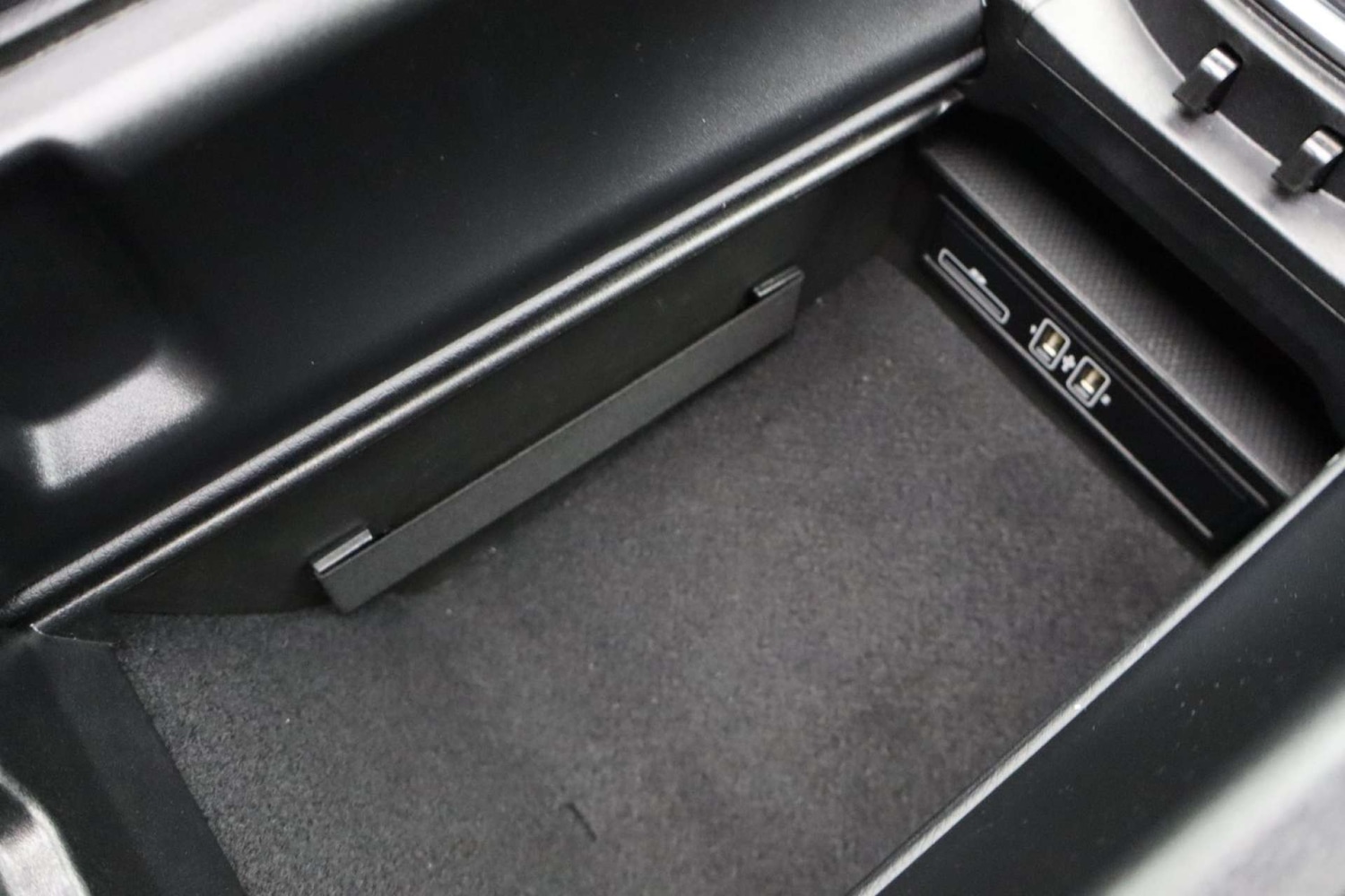 Used Mercedes-Benz C Class 2017 for sale - 76601661: Photo 46