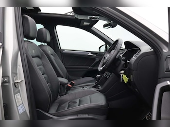 Used Volkswagen Tiguan 2016 for sale - 76694786: Photo