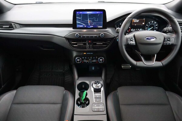 Used Ford Focus 2020 for sale - 76182673: Photo 11
