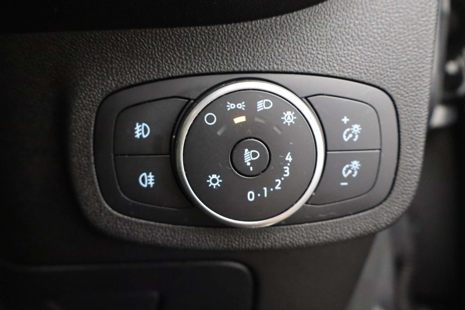 Used Ford Fiesta 2018 for sale - 76182644: Photo 39