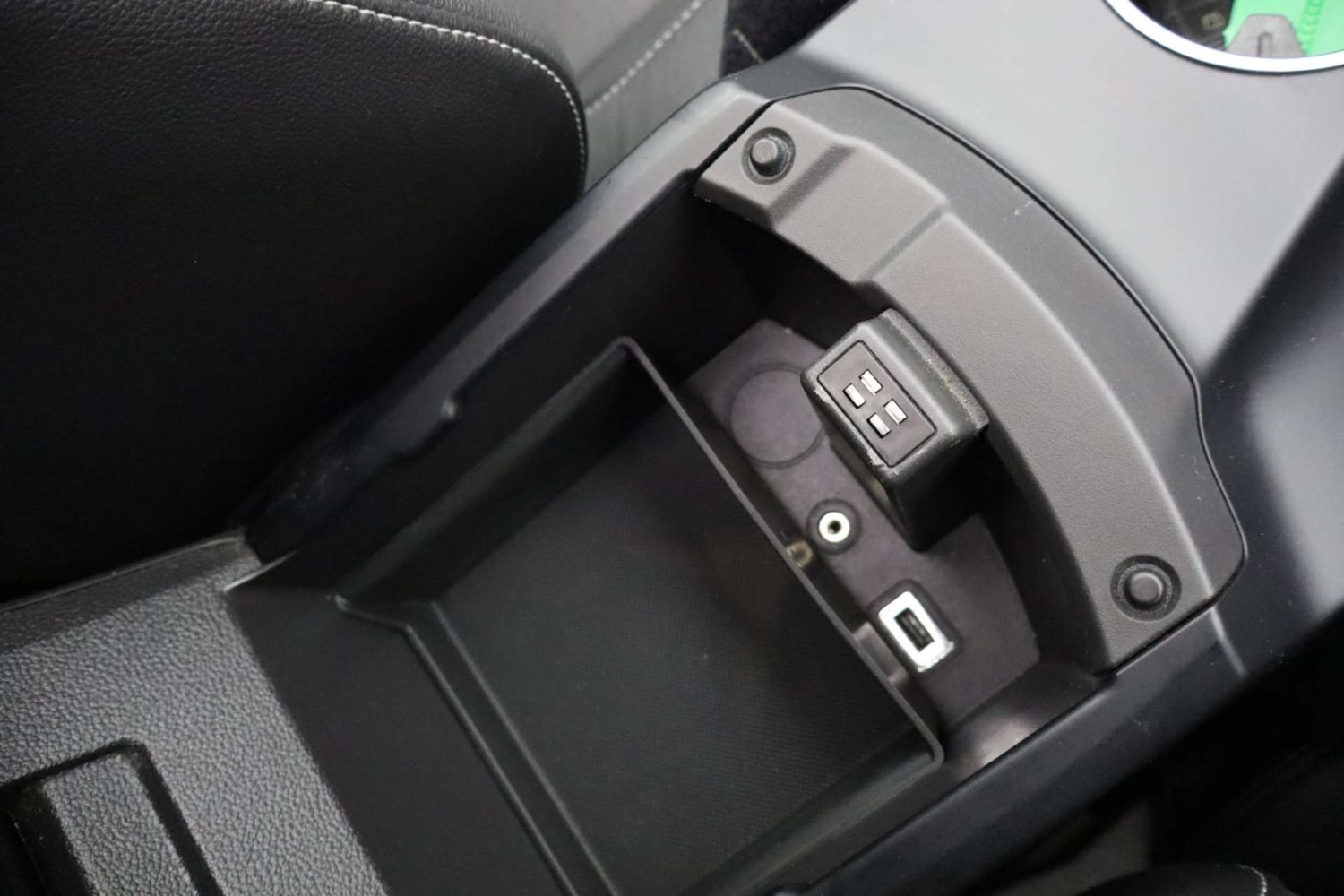 Used Ford Kuga 2015 for sale - 77026724: Photo 20